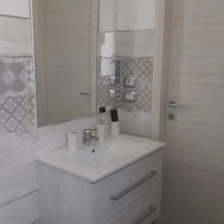 Domar Apartment *